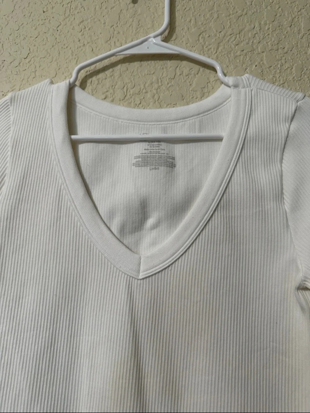 No Boundaries Ribbed V-Neck Long Sleeve Top - WhiteL - Picture 3 of 4